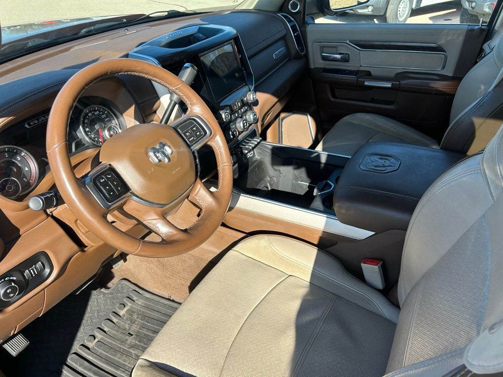 2019 RAM 2500 Laramie Crew Cab 4x4 6'4' Box