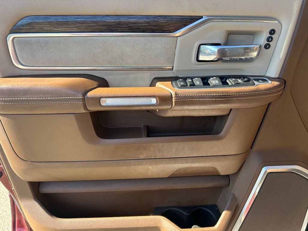 2019 RAM 2500 Laramie Crew Cab 4x4 6'4' Box