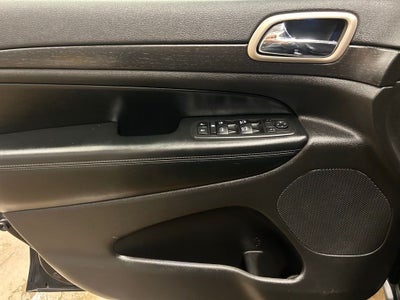 2017 Jeep Grand Cherokee Laredo