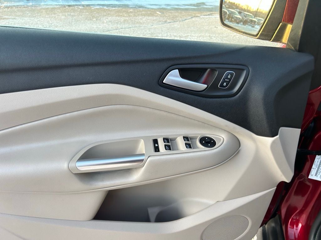 2017 Ford C-Max Energi Titanium