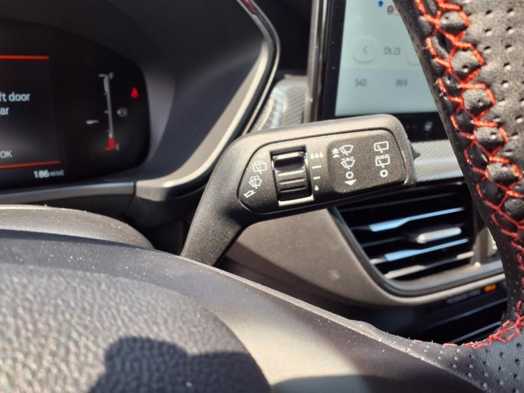 2025 Ford Escape Hybrid ST-Line