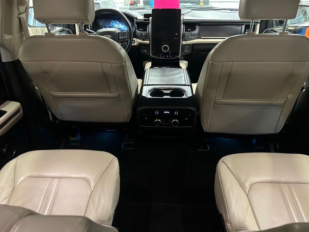 2022 Ford Expedition Max Platinum