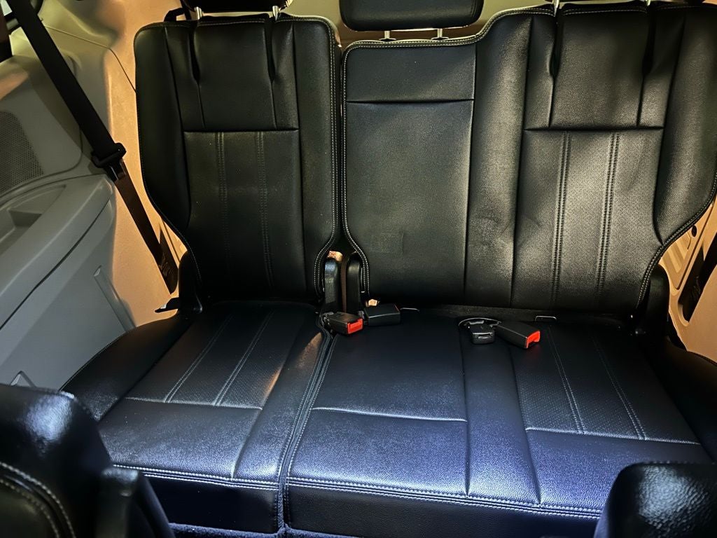 2016 Chrysler Town & Country Touring-L