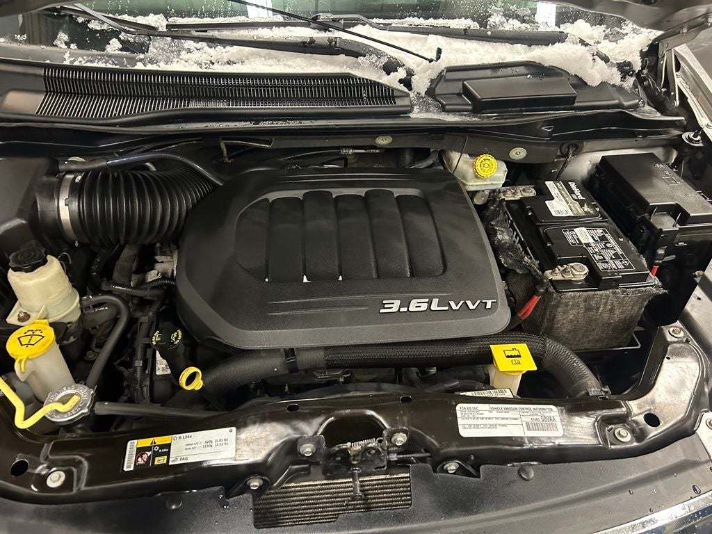 2016 Chrysler Town & Country Touring-L