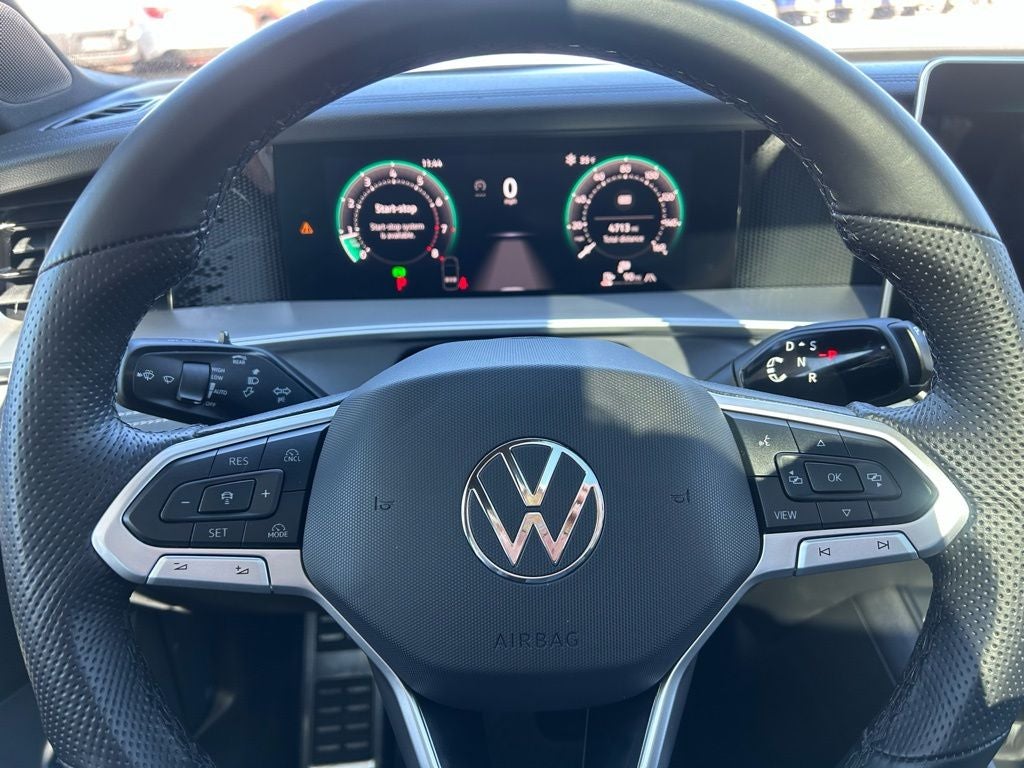 2025 Volkswagen Tiguan 2.0T SE R-Line Black